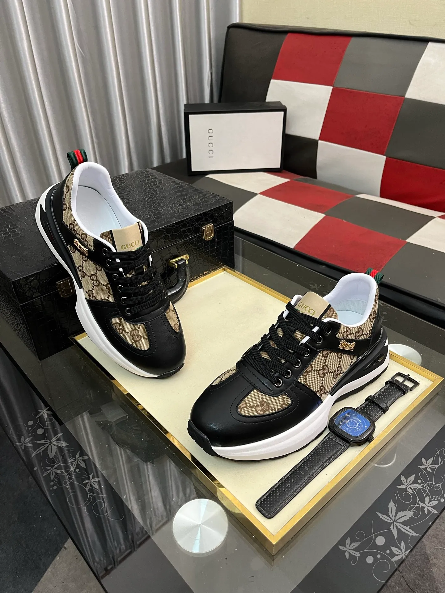 Men's Men's Shoes💰458⌚️⌚️[GUCCI] Gucci men's casual shoes are absolutely popular🔥The ultimate matching item for trendy men! The charm of super texture is irresistible, the main recommendation, the flower leather color is bright! The upper is made of high-quality brand printed fabric with cowhide, breathable leather lining and wear-resistant rubber sole, noble and elegant! Extremely comfortable🎁🎁You can be as handsome as you want💪 38-444️⃣colors available